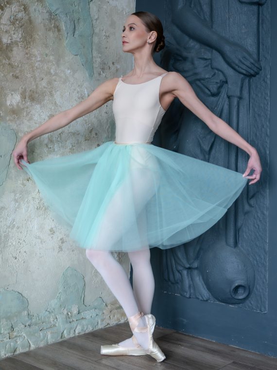 tulle_skirt_mini_mint_Nastya_face_1
